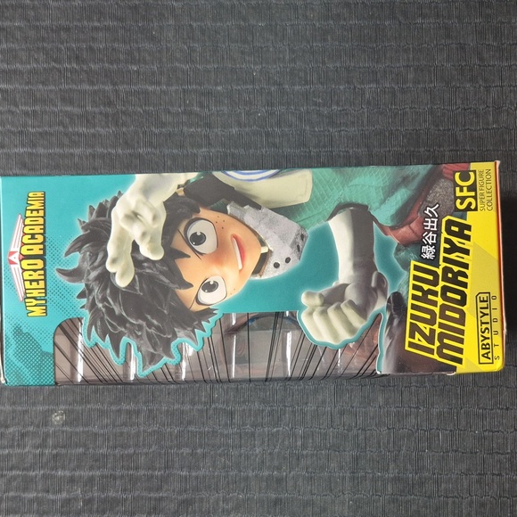 Green Action Figures and Playsets - Picture 9 of 9